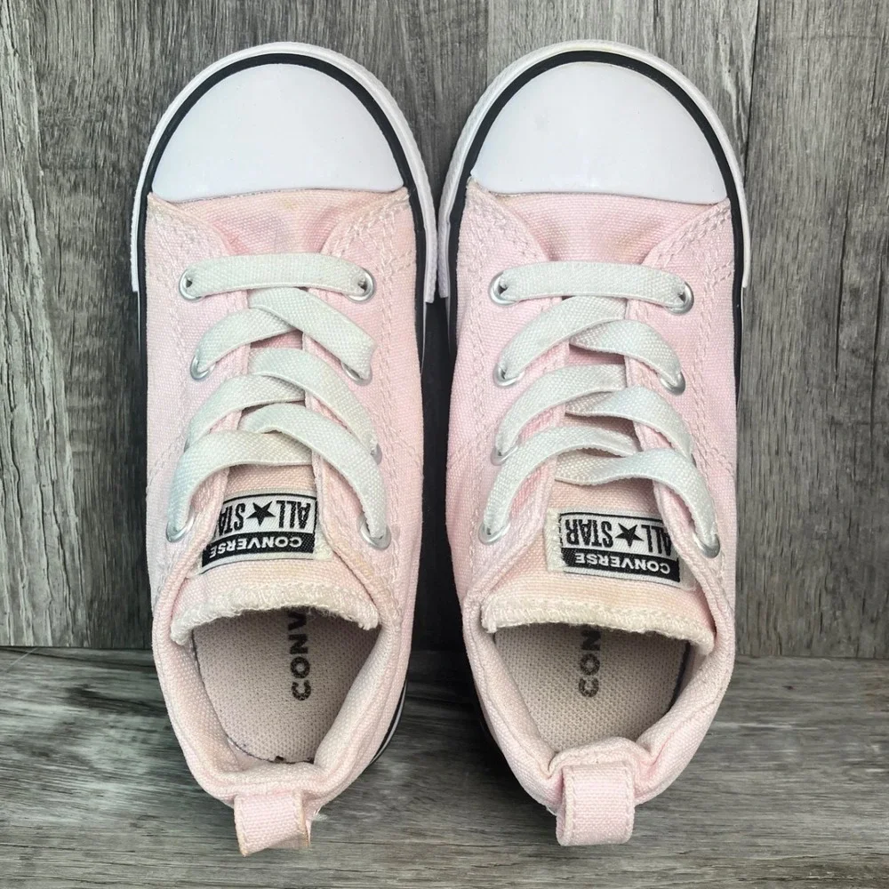 Converse Chuck Taylor All Star Pink Canvas Infant Low Top Sneakers 9 A11475F